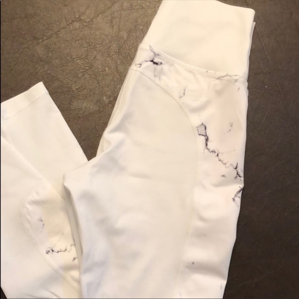 Size Small BuffBunny Marble Leggings